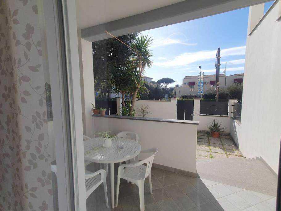 Lecci Al Mare Apartment San Vincenzo Exterior photo
