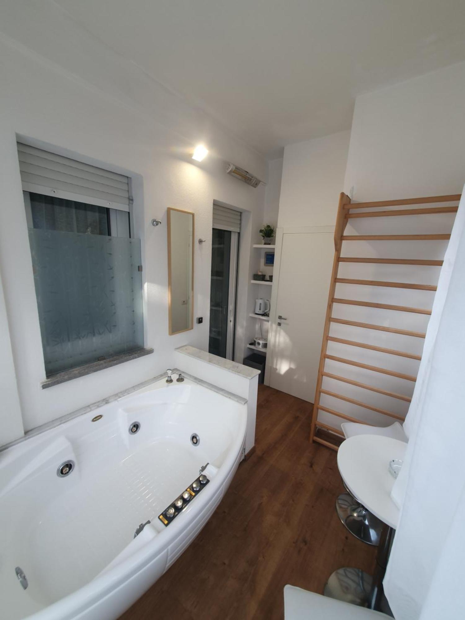 Lecci Al Mare Apartment San Vincenzo Exterior photo
